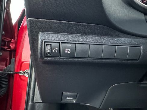 Used 2022 Toyota Corolla SE image 31