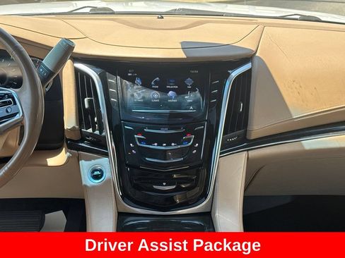 Used 2019 Cadillac Escalade ESV Platinum AWD/4WD image 22
