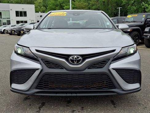 Used 2024 Toyota Camry SE FWD image 2