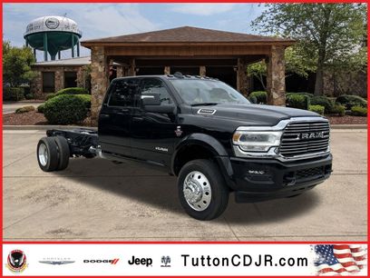 New 2025 RAM 5500 4x4 Crew Cab w/ Laramie Trim Package