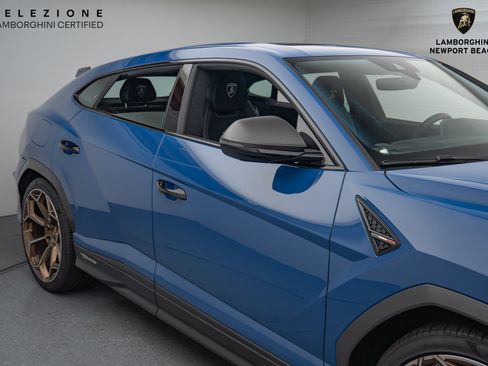 Used 2024 Lamborghini Urus Performante image 4