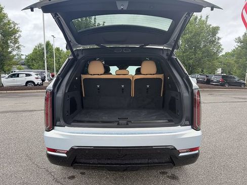 Certified 2025 Cadillac Escalade IQ Sport 2 AWD/4WD image 31