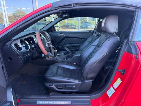 Used 2013 Ford Mustang GT Premium RWD image 7