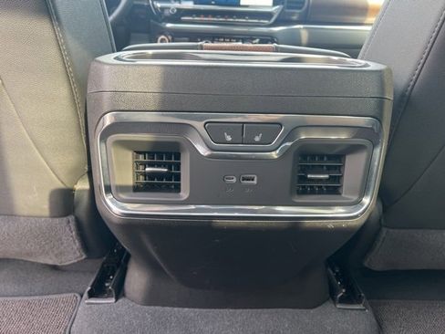 Used 2024 Chevrolet Silverado 1500 High Country w/ Technology Package image 27