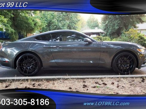 Used 2017 Ford Mustang GT Premium image 8