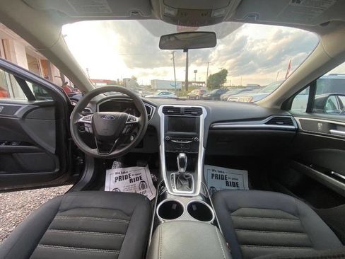 Used 2013 Ford Fusion SE image 14