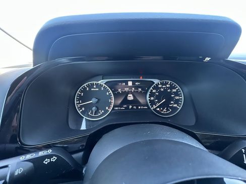 Used 2023 Nissan Pathfinder SL w/ Lighting Package (N92) image 21