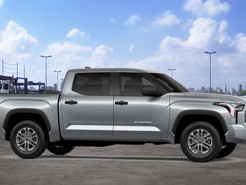 New 2026 Toyota Tundra SR5 w/ TRD Off-Road Premium Package AWD/4WD image 13