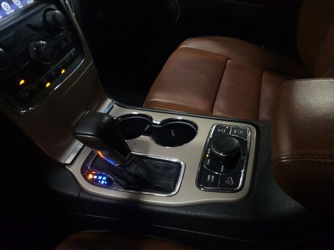 Used 2017 Jeep Grand Cherokee Summit image 26