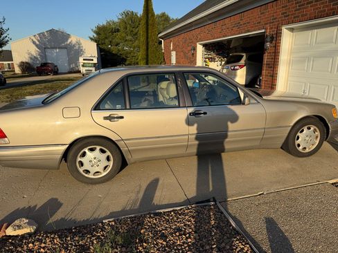 Used 1995 Mercedes-Benz S 320 image 2