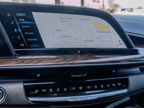 Used 2024 Cadillac Escalade ESV Sport Platinum w/ LPO, ONYX Package image 11