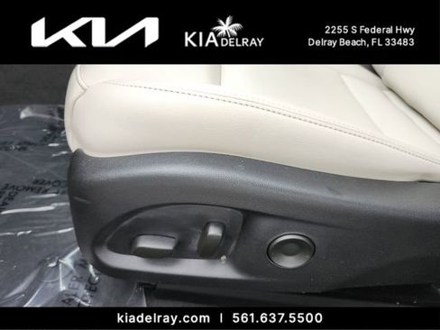 Used 2024 Cadillac CT4 Luxury w/ Sun And Sound Package RWD image 17