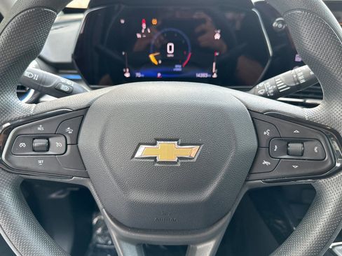 Certified 2025 Chevrolet Trax LT image 23