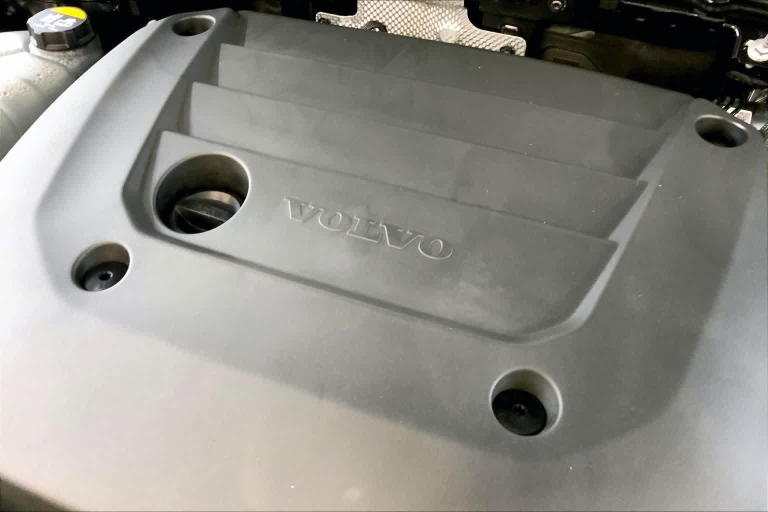 Used 2023 Volvo XC40 B5 Plus w/ Protection Package Premier AWD/4WD image 31