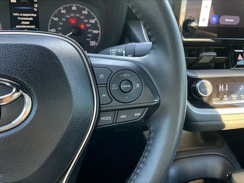 Used 2025 Toyota Corolla SE image 24