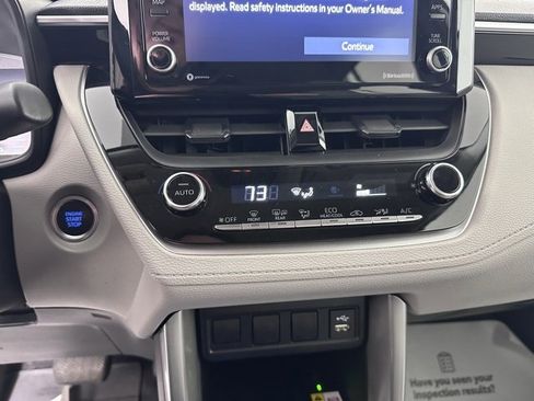 Used 2022 Toyota Corolla Cross LE image 26
