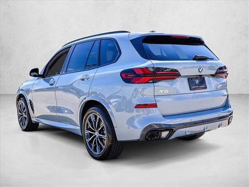 New 2026 BMW X5 xDrive40i w/ M Sport Package AWD/4WD image 7