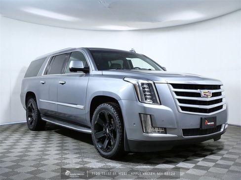 Used 2018 Cadillac Escalade ESV Luxury image 1