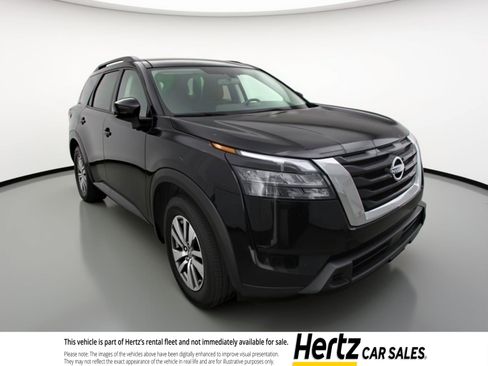 Used 2025 Nissan Pathfinder SV AWD/4WD image 1