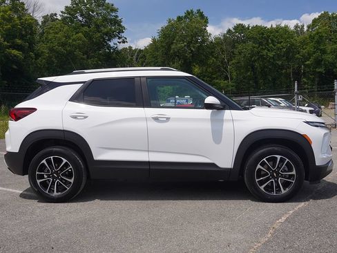 Used 2025 Chevrolet TrailBlazer LT w/ Convenience Package AWD/4WD image 18