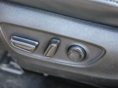 Certified 2024 Toyota Highlander XSE FWD image 15