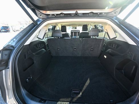 Used 2024 Ford Edge SEL w/ Convenience Package image 16