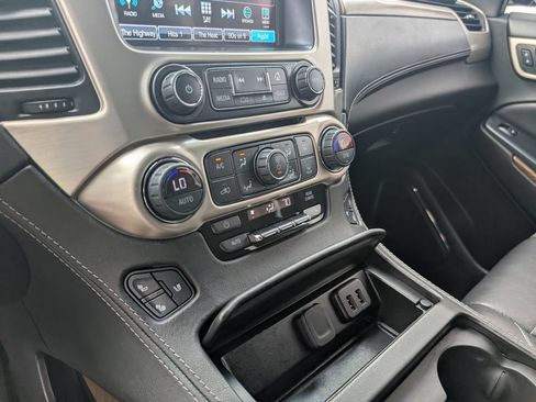 Used 2018 GMC Yukon XL Denali w/ Open Road Package AWD/4WD image 21