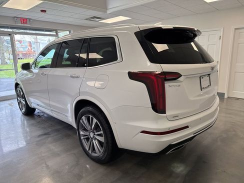 Used 2020 Cadillac XT6 Premium Luxury AWD/4WD image 4