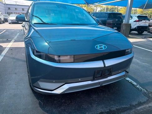 Used 2023 Hyundai Ioniq 5 Limited AWD/4WD image 2