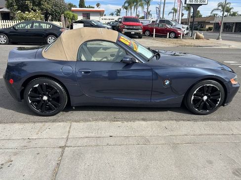Used 2003 BMW Z4 2.5i RWD image 9