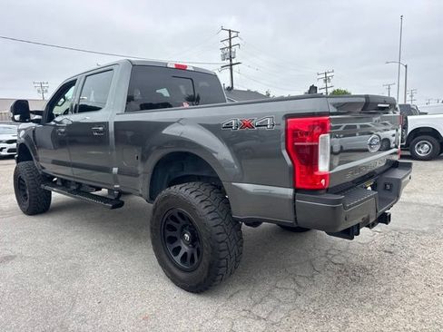 Used 2019 Ford F250 Lariat w/ Lariat Ultimate Package AWD/4WD image 6