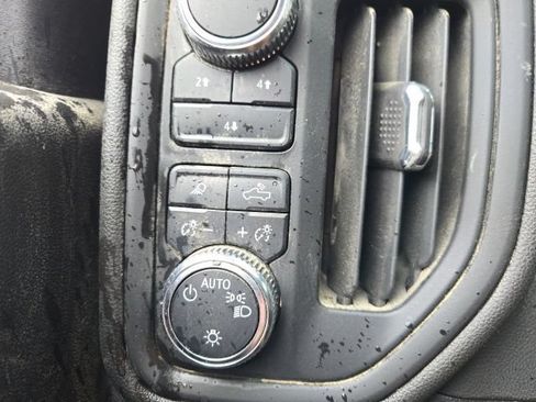 Used 2025 GMC Sierra 3500 Pro w/ Convenience Package AWD/4WD image 17