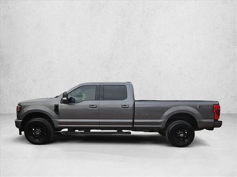 Used 2022 Ford F350 Lariat w/ Black Appearance Package image 8