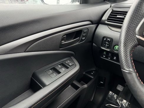 Used 2023 Honda Passport TrailSport image 29