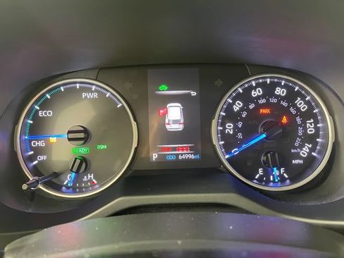 Used 2020 Toyota RAV4 LE AWD/4WD image 5