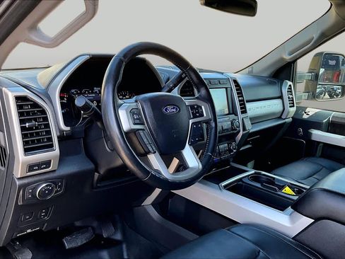 Used 2021 Ford F250 Lariat AWD/4WD image 17
