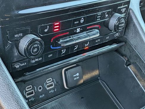 Certified 2024 Jeep Grand Cherokee L Laredo image 21