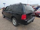 Used 2005 Ford Explorer XLT image 3