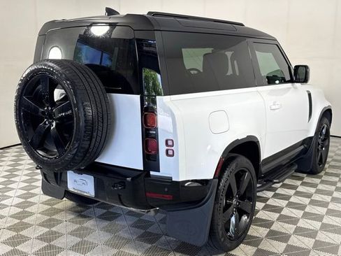 Certified 2025 Land Rover Defender 90 X-Dynamic SE AWD/4WD image 12