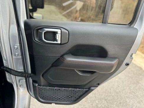 Used 2021 Jeep Wrangler Unlimited Rubicon AWD/4WD image 15