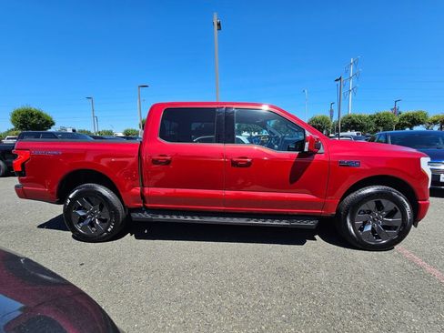 Used 2025 Ford F150 Lightning Lariat AWD/4WD image 7