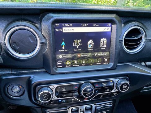 Used 2023 Jeep Wrangler Unlimited Sahara AWD/4WD image 26