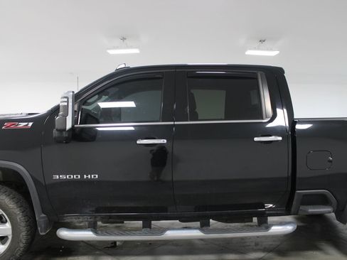 Used 2020 Chevrolet Silverado 3500 LTZ AWD/4WD image 6