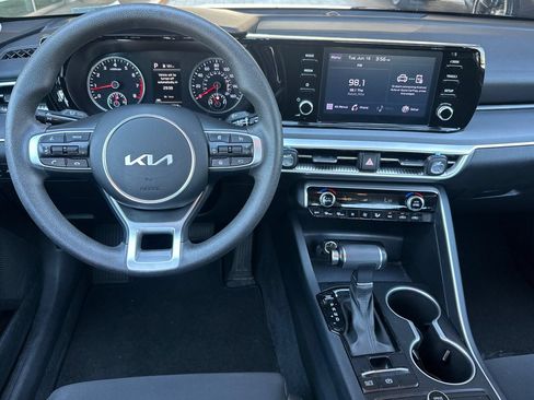 Used 2024 Kia K5 LXS FWD image 17