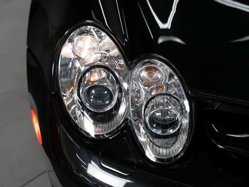 Used 2006 Mercedes-Benz SLR image 11