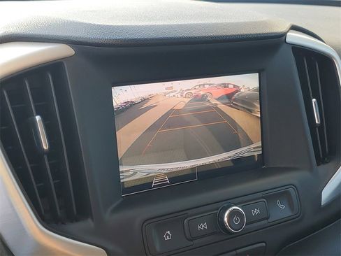 Used 2022 GMC Terrain SLE w/ LPO, Floor Liner Package image 29