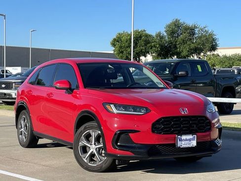 Used 2025 Honda HR-V EX-L image 2