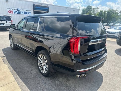 Used 2022 GMC Yukon XL Denali AWD/4WD image 4