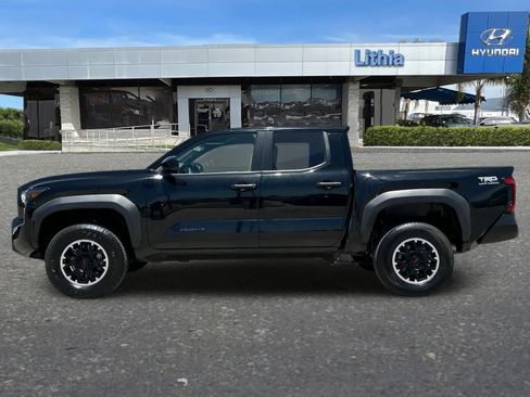 Used 2024 Toyota Tacoma TRD Off-Road AWD/4WD image 6