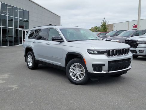 New 2026 Jeep Grand Cherokee L Laredo AWD/4WD image 36